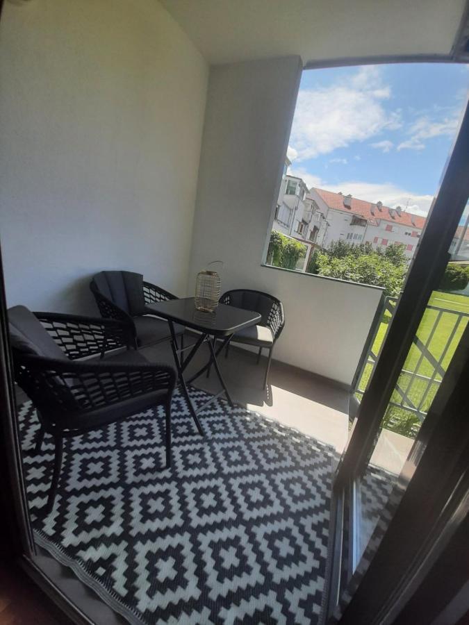 Maximus 2 Appartement Čakovec Buitenkant foto