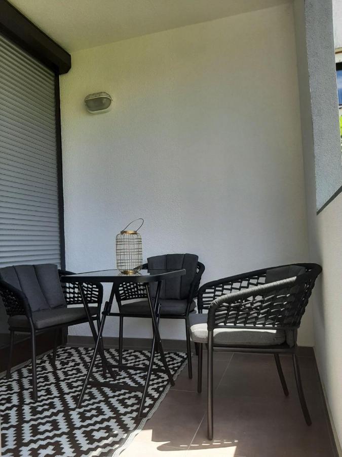 Maximus 2 Appartement Čakovec Buitenkant foto